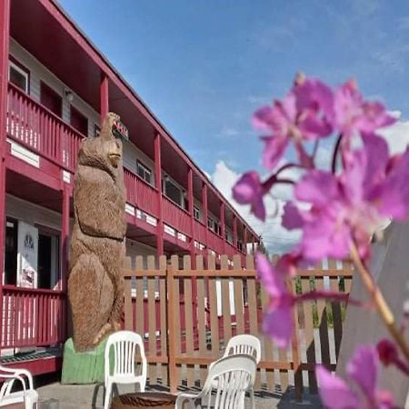 The Place Motel Bar Кенай Екстериор снимка