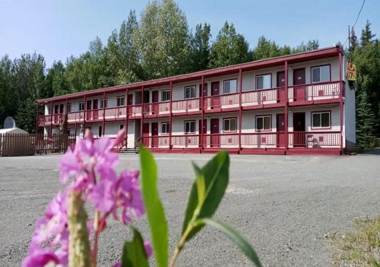 The Place Motel Bar Кенай Екстериор снимка