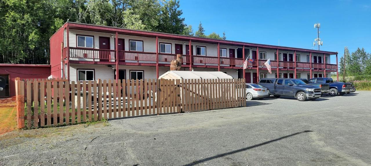 The Place Motel Bar Кенай Екстериор снимка