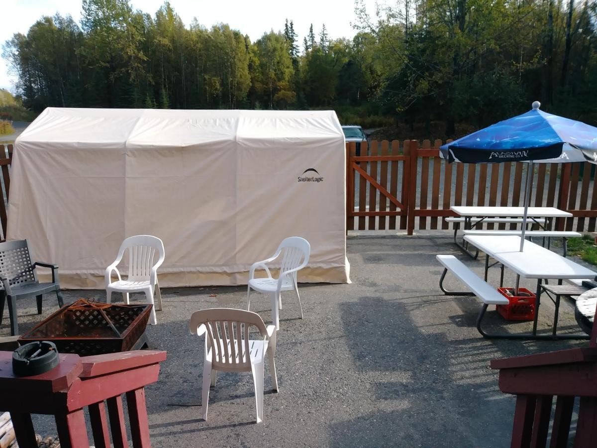 The Place Motel Bar Кенай Екстериор снимка