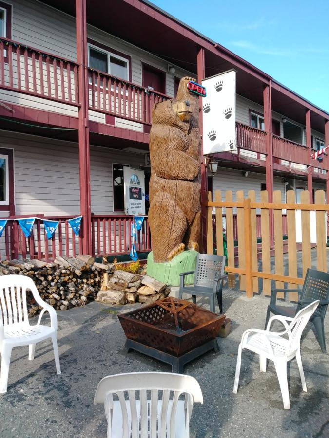 The Place Motel Bar Кенай Екстериор снимка