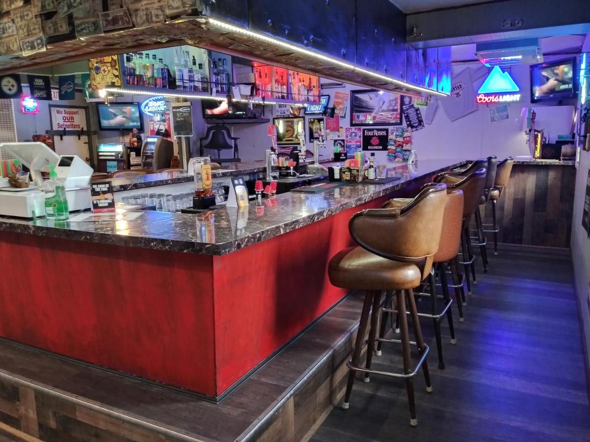 The Place Motel Bar Кенай Екстериор снимка
